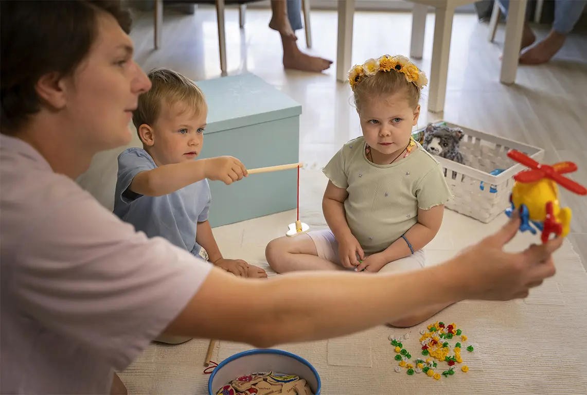 CAP AEPE en alternance, un apprenti en stage dans une crèche